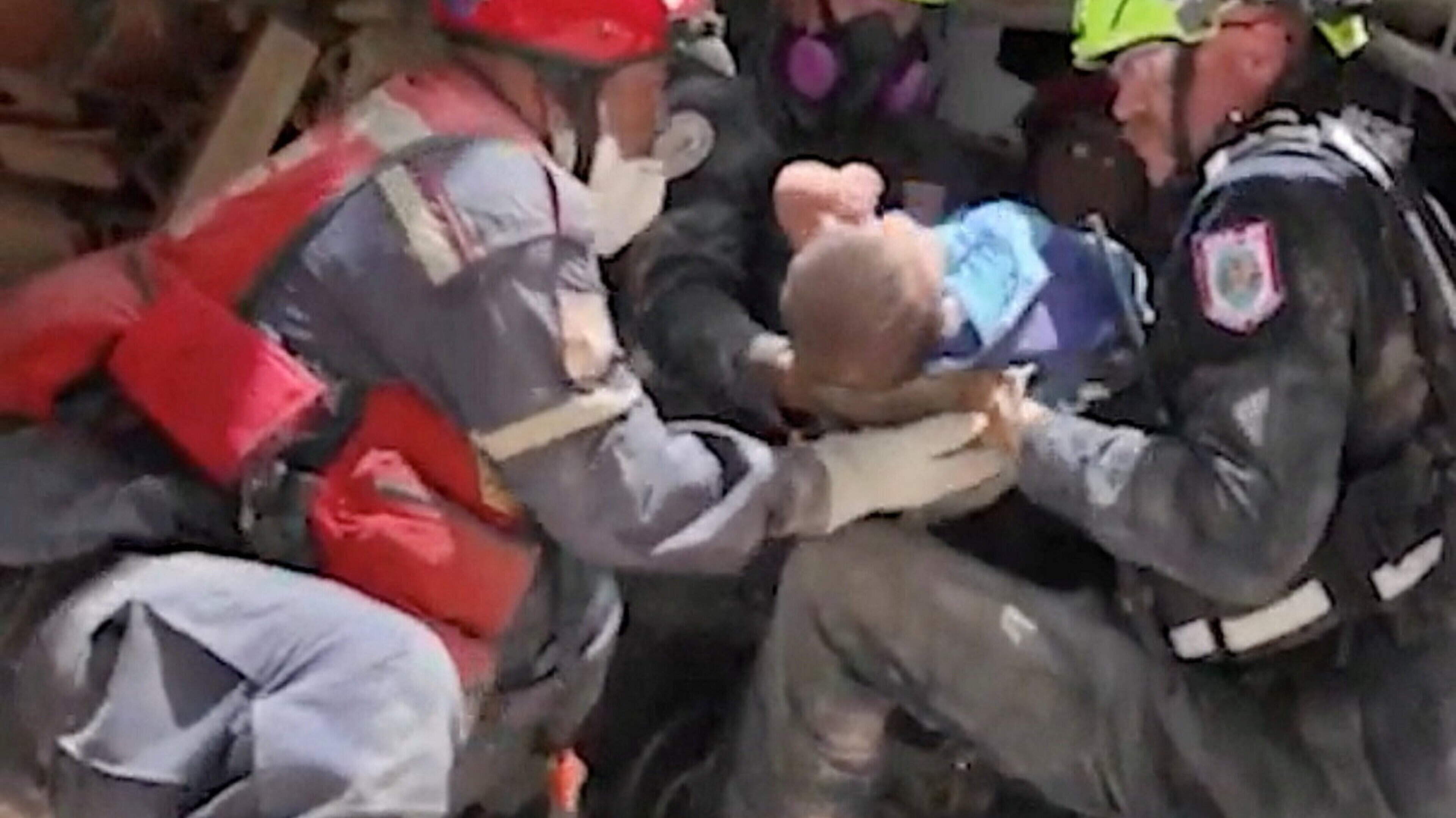 Thirty-three people are rescued but up to 50,000 still missing after twin Venezuela earthquakes